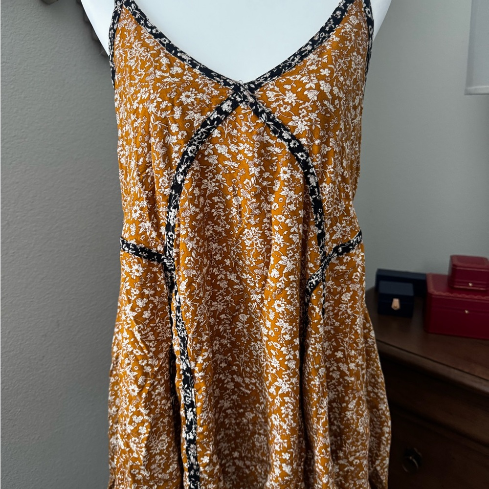 Millibon Brown and White Floral Dress